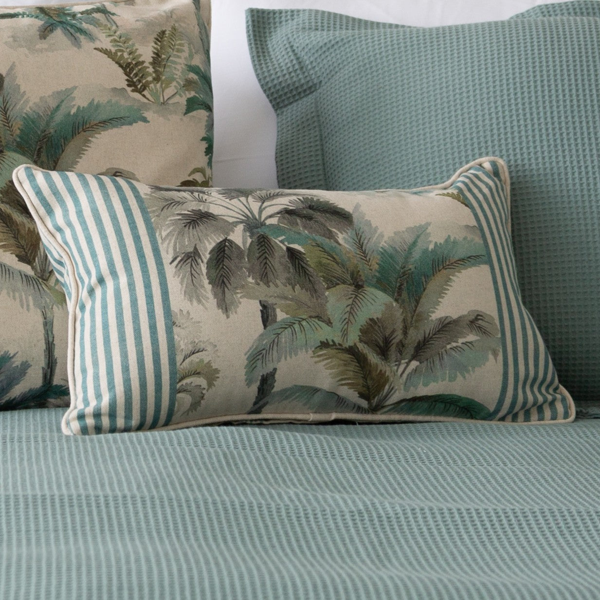 Decorative Indoor Cushion "Nasau Cooo" - NEW!